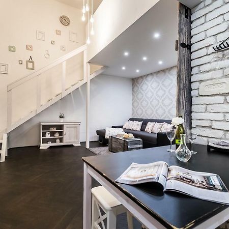 Bpr Vintage Garden Apartment With Terrace & Sauna Budapest Bagian luar foto