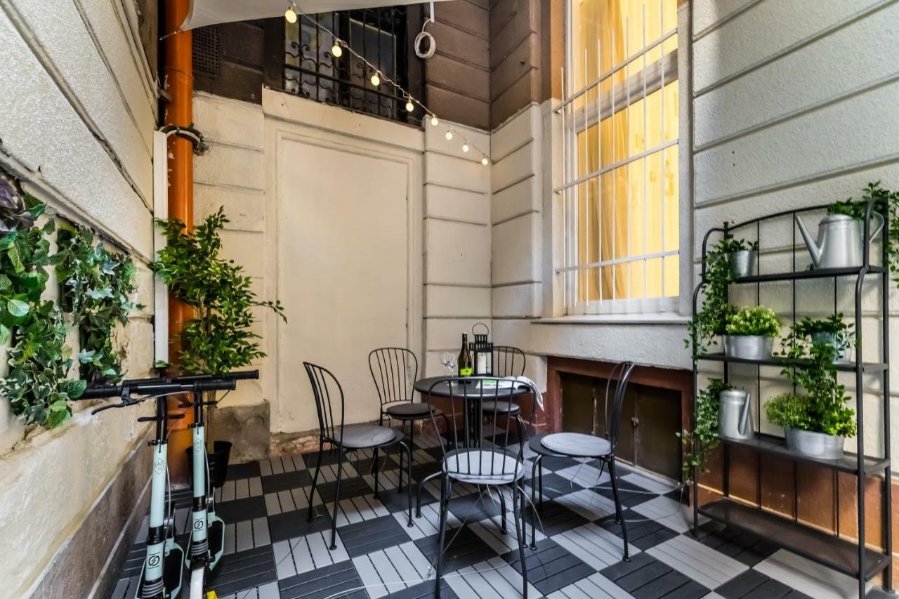 Bpr Vintage Garden Apartment With Terrace & Sauna Budapest Bagian luar foto