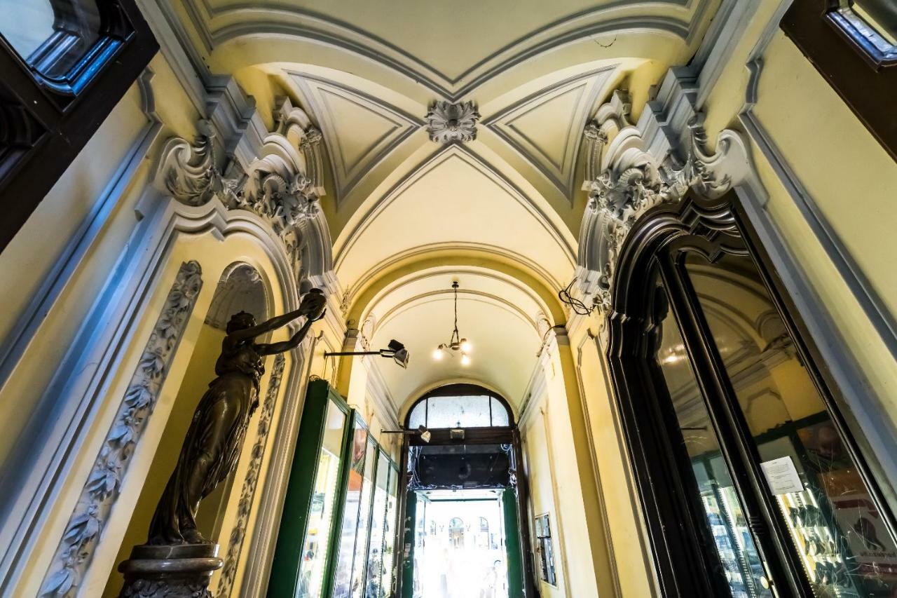 Bpr Vintage Garden Apartment With Terrace & Sauna Budapest Bagian luar foto