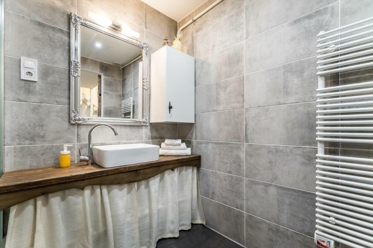 Bpr Vintage Garden Apartment With Terrace & Sauna Budapest Bagian luar foto