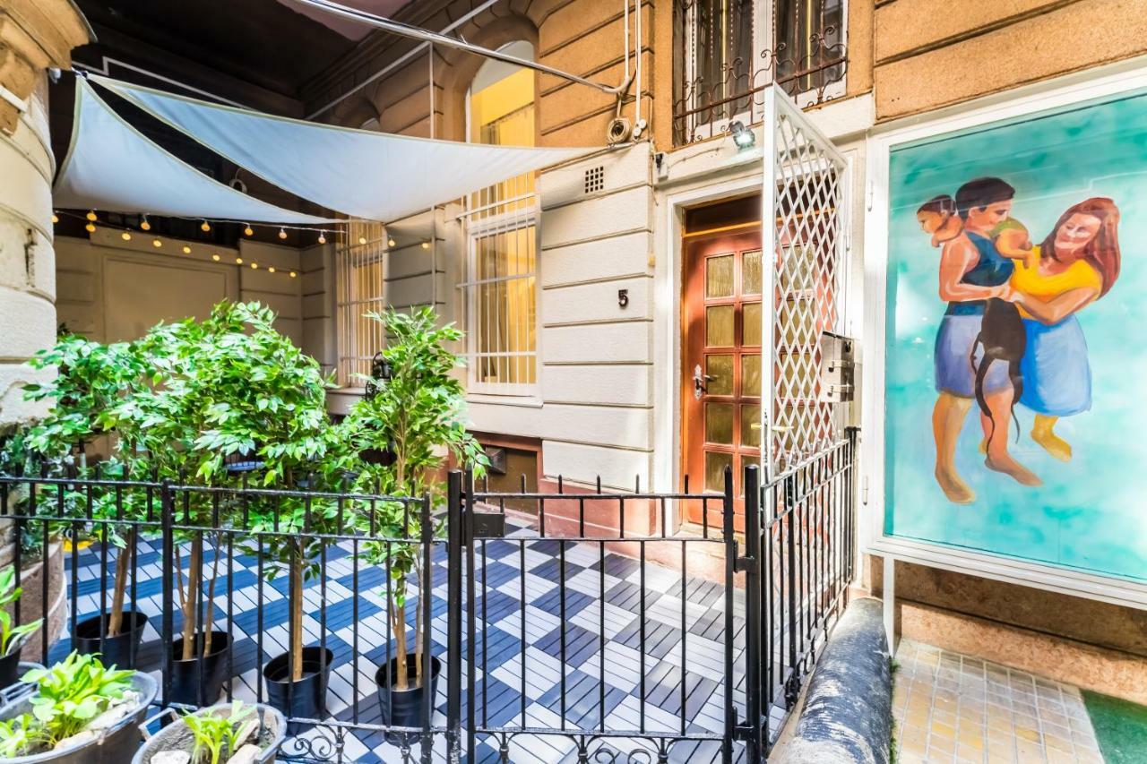 Bpr Vintage Garden Apartment With Terrace & Sauna Budapest Bagian luar foto