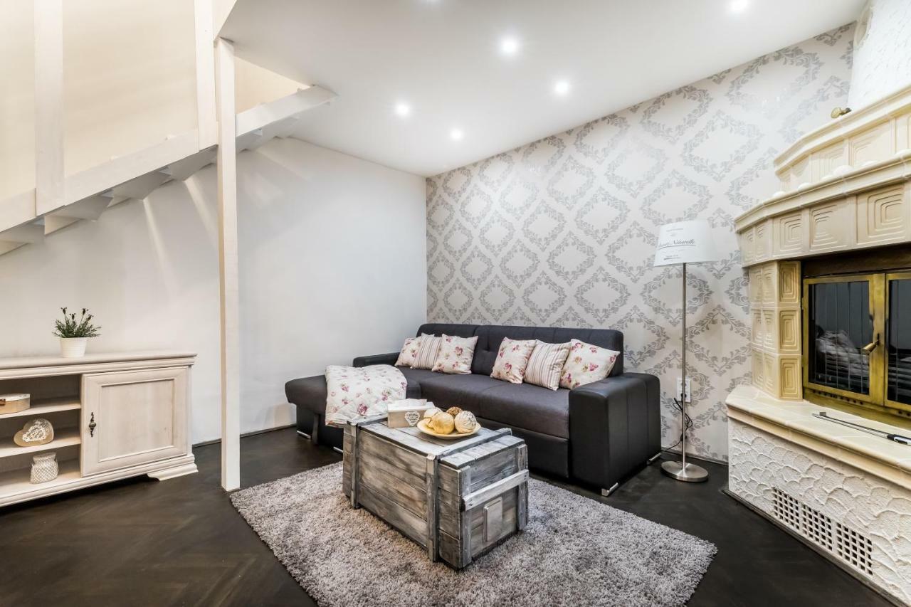 Bpr Vintage Garden Apartment With Terrace & Sauna Budapest Bagian luar foto